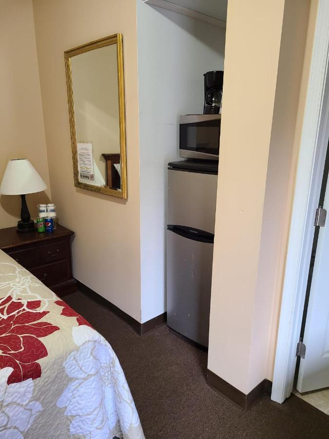 Clarysville Motel Frostburg Ngoại thất bức ảnh