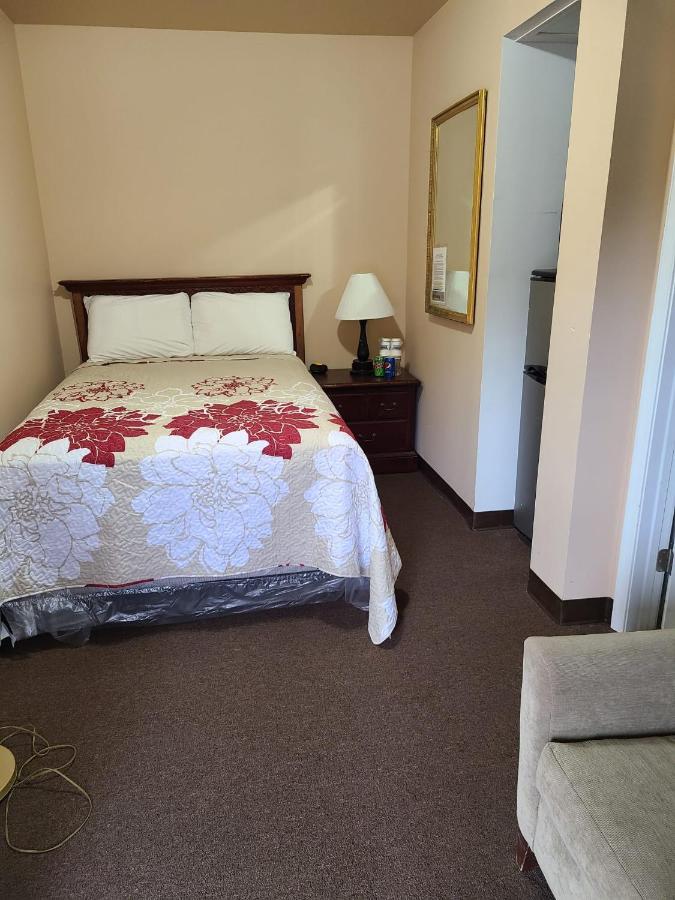 Clarysville Motel Frostburg Ngoại thất bức ảnh